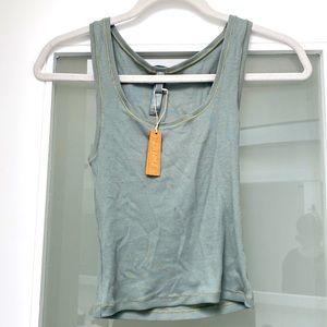 BNWT SKIMS tank size M